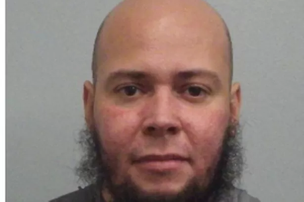 Convict Liam Wall escapes from South Wales prison as police warn public 'do not approach'