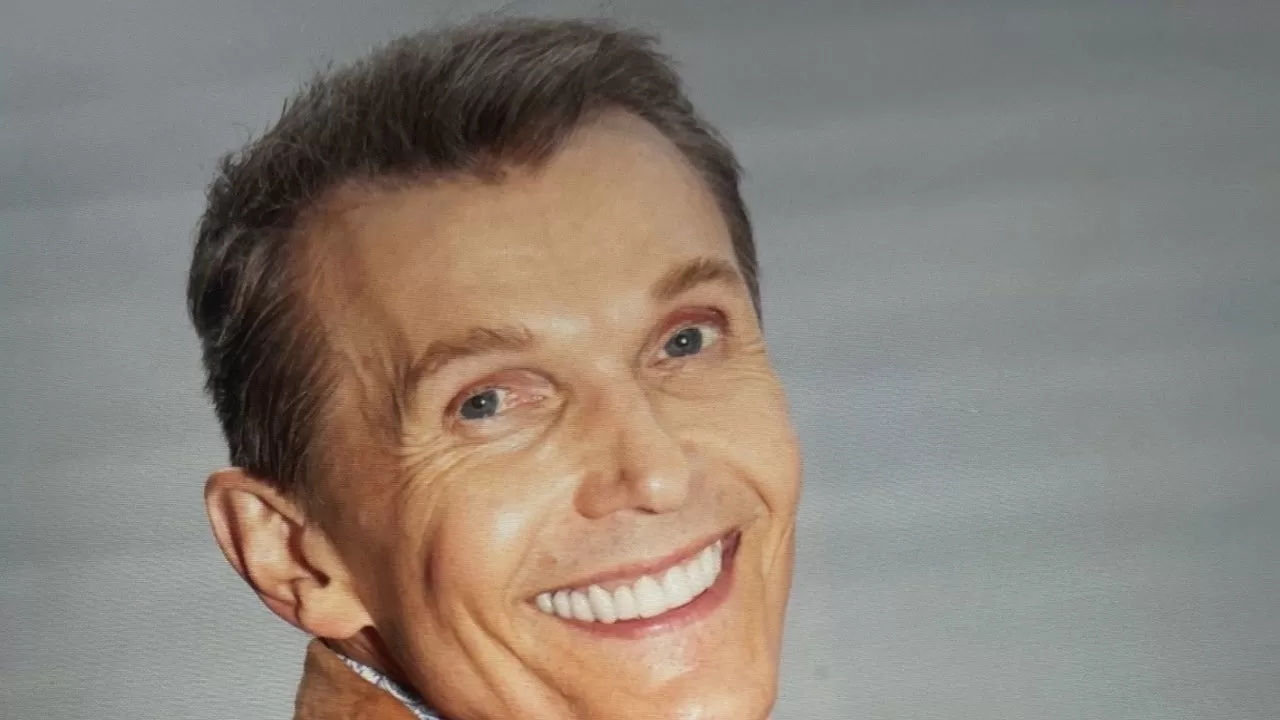 Skincare Guru Ole Henriksen Says Smiling at Yourself in the Mirror Is Just as Important as Your Serums