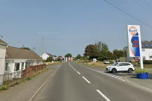 Major road closed in both directions after crash
