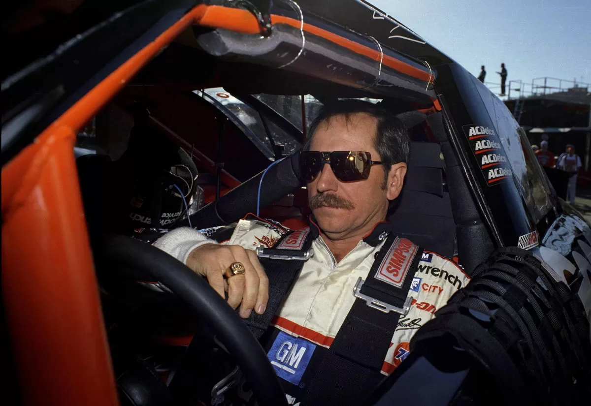 NASCAR Veteran Revisits His Most Hopeless Stance Against Dale Earnhardt That Ended in Inevitable Defeat