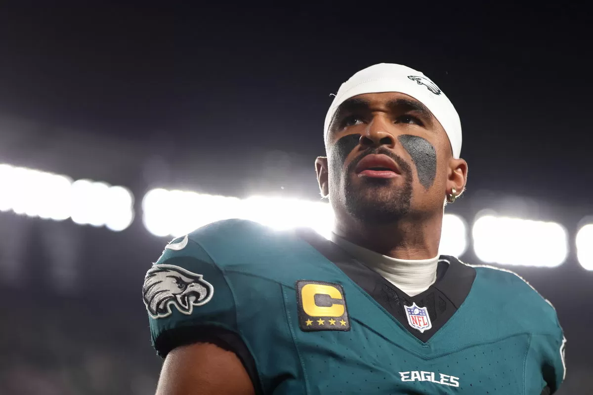 Jalen Hurts Airs Eagles Offense’s Dirty Laundry Before Addressing Issues With A. J. Brown