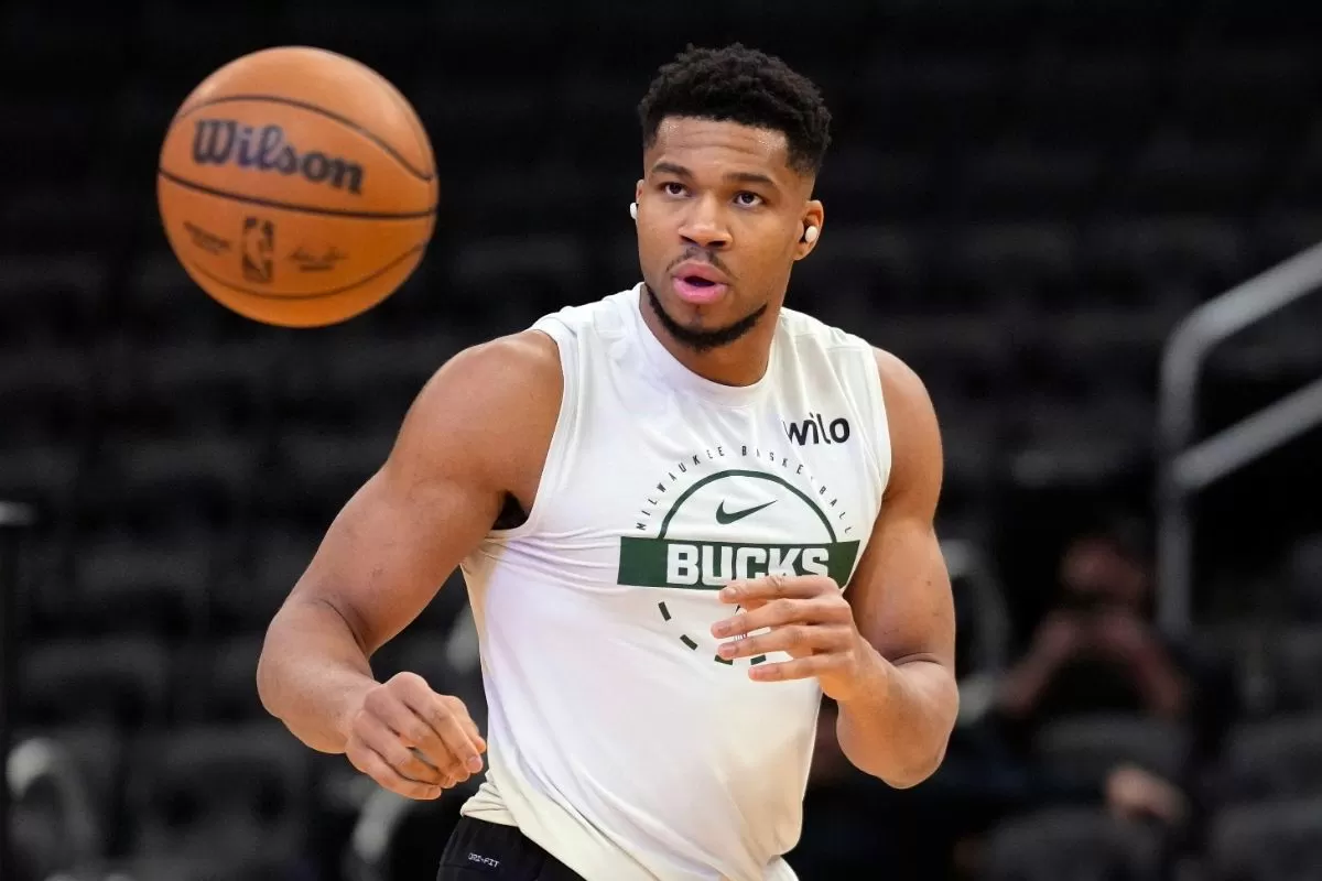 Is Giannis Antetokounmpo Playing Tonight? Bucks vs Hornets Latest Injury Report (Jan 2)