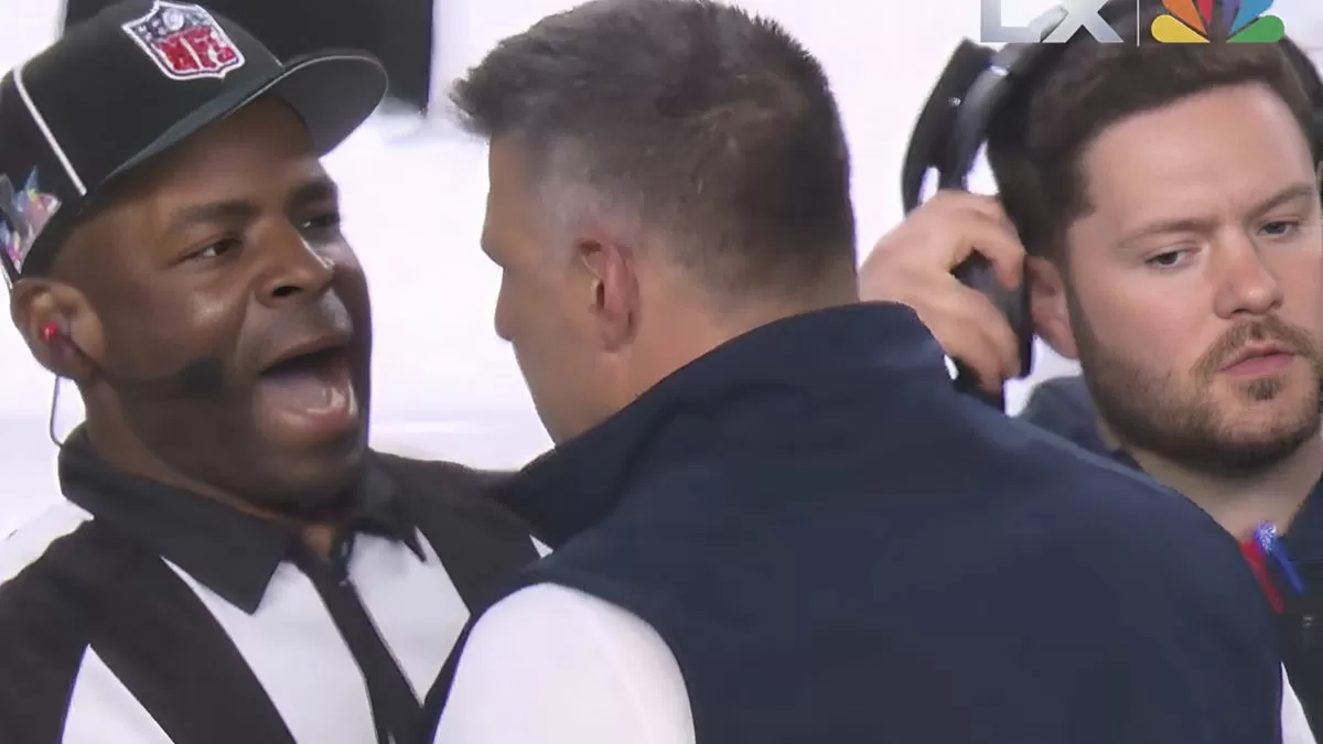 Furious Mike Vrabel Erupts at NFL Ref Over Stefon Diggs Fistfight Incident at Super Bowl LX