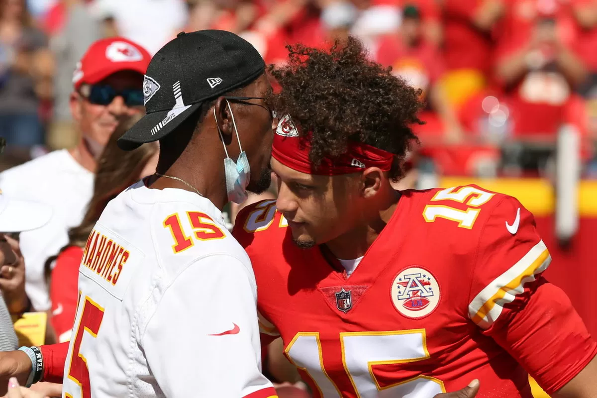 Judge Makes Ruling on Patrick Mahomes’ Dad’s Prison Sentence Days After DWI Probation Violation