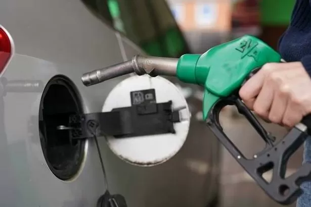 Government addresses energy crisis after claims 'two days' worth of gas stored
