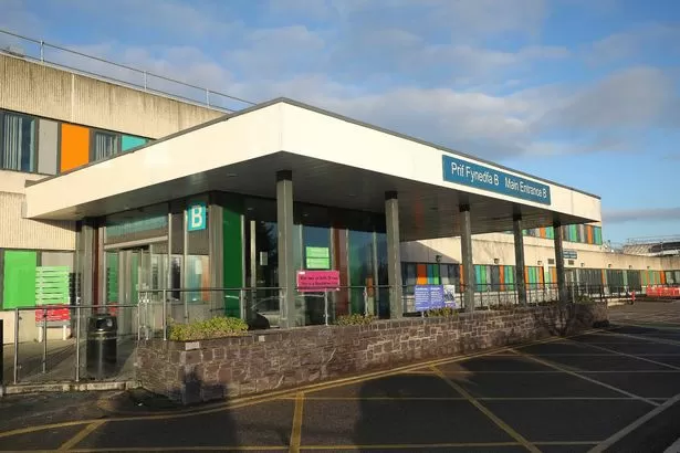 Health Board denies hospital pillow shortage after patient complaints