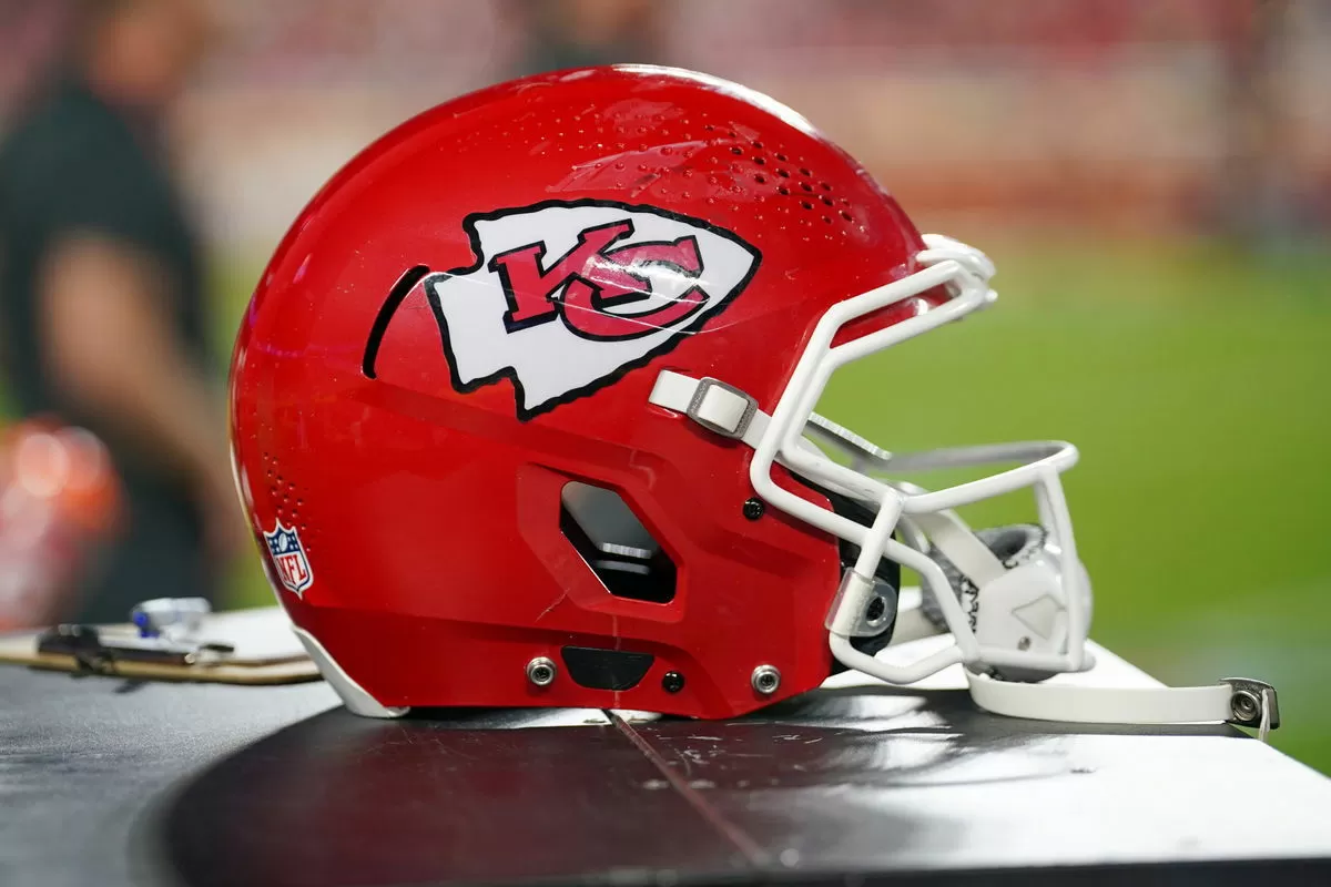 NFL World Rallies Around Ex-Chiefs Star After Tragic Personal Loss