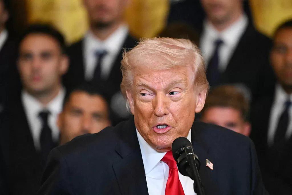 Trump Is Backing a Stock-Trading Ban That Doesn’t Ban Trading Stocks