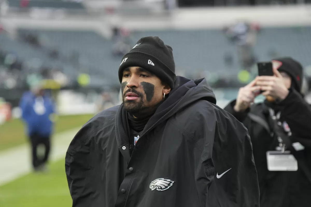 NFL Rumors: Eagles Set to Battle NFC East Rivals for $54M Star to Help Jalen Hurts