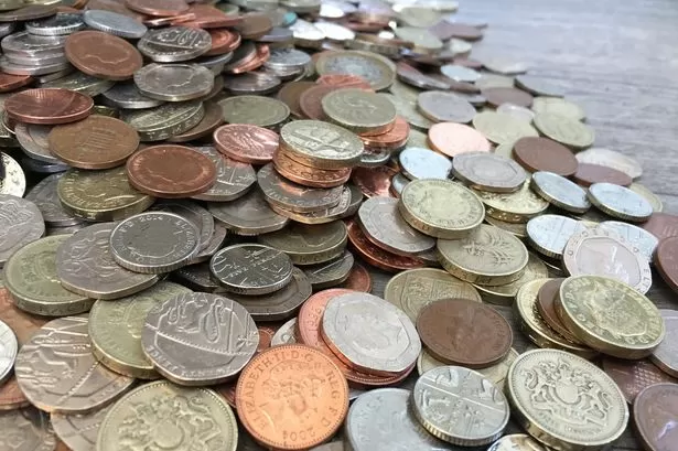 5p coin sells for 100 times its value - look for the 'blob'