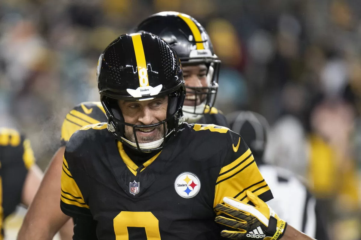 Steelers To Consider Drafting Aaron Rodgers’ Replacement As Insider Identifies Mike McCarthy-Type QBs
