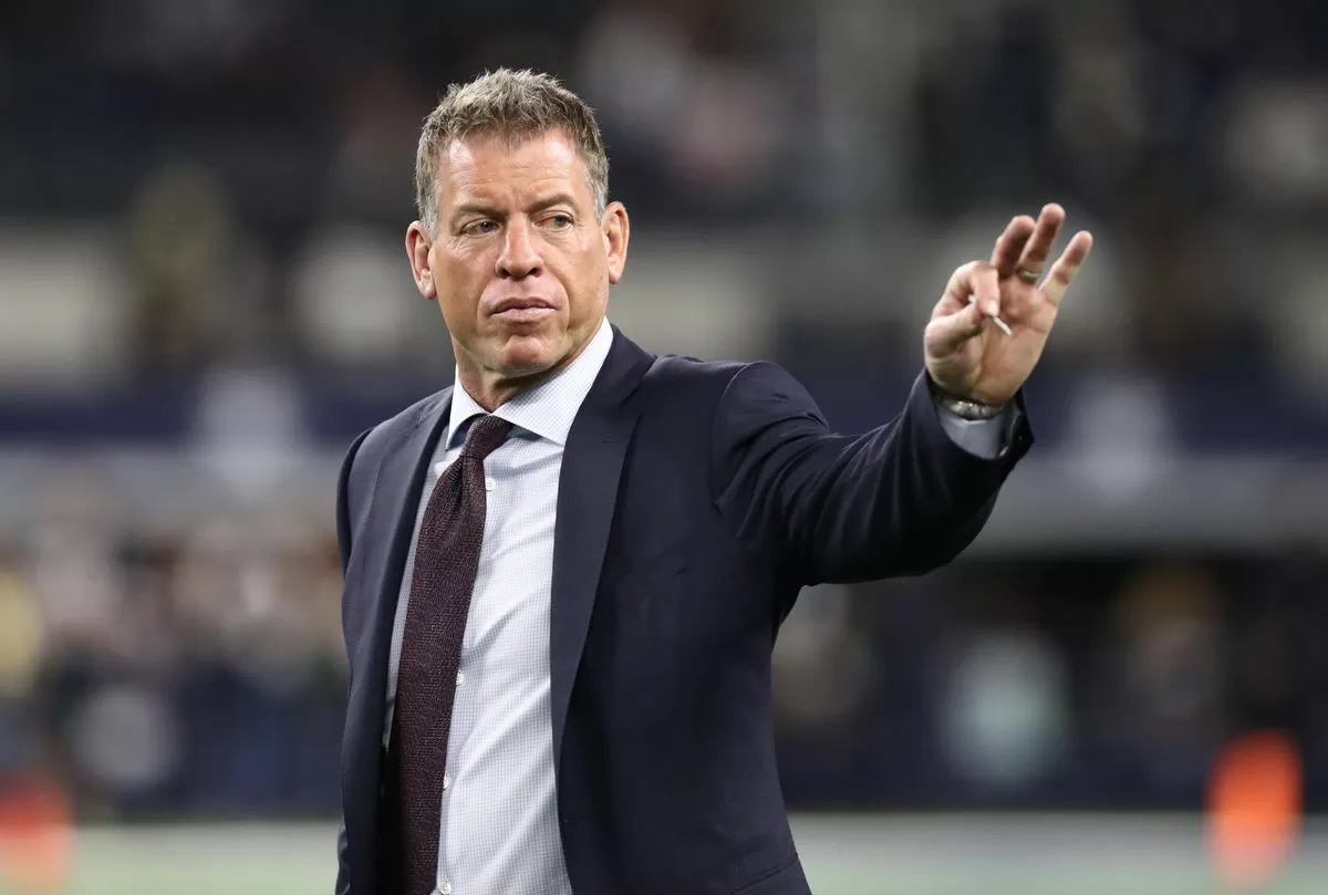 Troy Aikman Recalls Nearly Quitting Football in High School, Blasts Coaches for Pressuring Kids