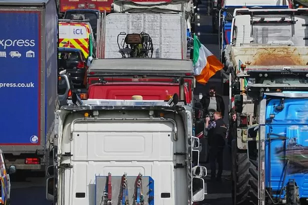 Fuel protests causing huge disruption in Ireland