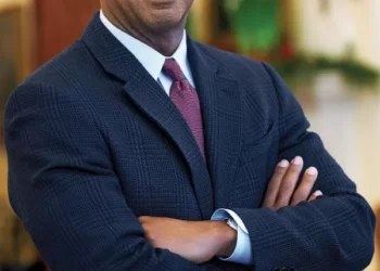 Public Interest Attorney Bryan Stevenson to Receive 2024 Moynihan Prize