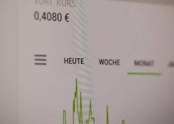 “The Power of Economía: Beyond Money and Towards Progress”