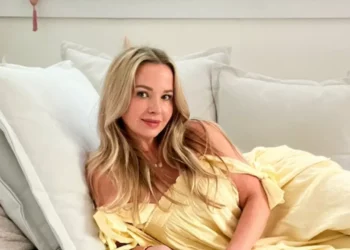 Sunday Forever Founder Ashli Stockton Shares Her Weekly Self-Care Routine and Wellness Must-Haves