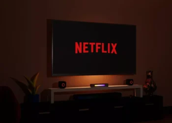 “Empowering Farmers: The Impact of Agricultural TV”