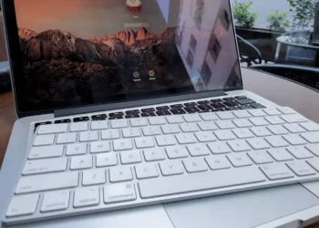 “The Inescapable Influence of Technology in Our Daily Lives”