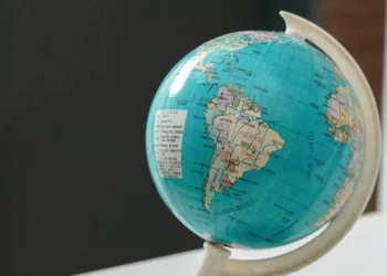 The Case of Leftist Governments in Chile and Uruguay