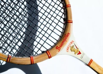 “The Power of Deportes: Uniting People Through Passion and Play”