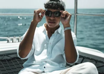 “Demystifying Finance: Breaking Down Barriers to Understanding”