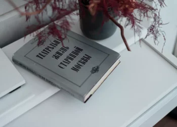 “The Timeless Impact of Música: Bringing People Together”