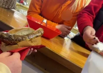 Family charged £618 for two hotdogs at Christmas market