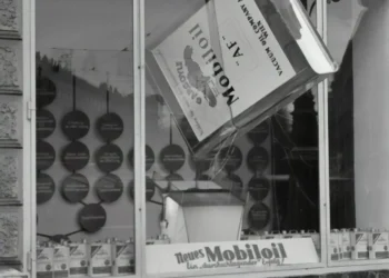 “The Impact of Economía on Our Daily Lives”