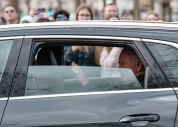 King Charles Waves to Public a Day After Brief Hospitalization Amid Cancer Treatment