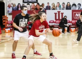 What is Mackenzie Holmes’s Net Worth and Contract in 2025?