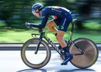 “The Power and Passion of Deportes: Beyond Entertainment”