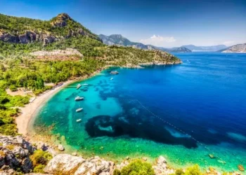 Foreign Office warning to Brits using taxis in popular holiday destination