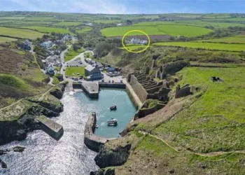 Inside the charming mansion on a coastal headland with mesmerising sea view