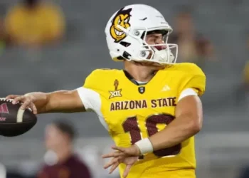 Sam Leavitt Forced to Make ‘Frustrating’ CFP Confession After Turning Heads With Big Cam Skattebo Admission