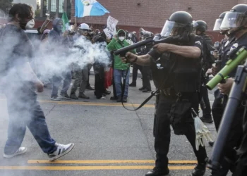 LAPD Won’t Do Immigration Enforcement — But Will Shoot You With Rubber Bullets for Protesting ICE
