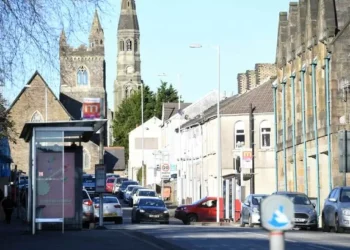 Police warning after man knocks on doors pretending to collect charity donations