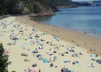 Town with the best beaches in the UK named, and of course it’s in Wales