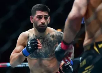 Ilia Topuria Drops Jon Jones–Style UFC Strategy but Fans Question MMA’s Evolution