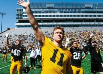 Mark Gronowski Confesses Injury Scare as Iowa QB Comes Clean on Drastic Career Decision