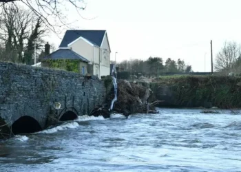 Council approves plan to reduce risks of local flooding