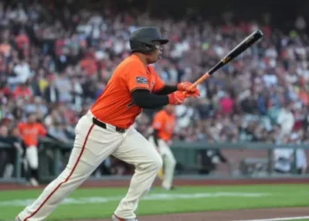 Rafael Devers Seemingly Respond to Claims About Giants Legend Snub With Pre-Game Move