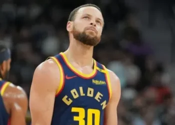 34-Year-Old Star Refuses To Confirm Warriors Future That Would Make Stephen Curry’s Mom Happy
