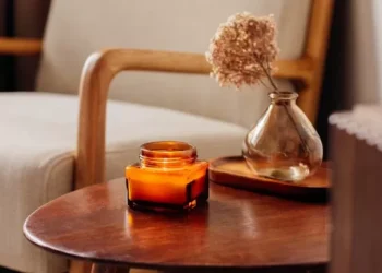 Fire experts issue alert to people lighting autumn themed candles