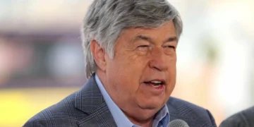 FOX Broadcaster Raises Voice Over City Department’s Management as Snow Storm Triggers Race Cancellation Fears