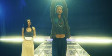 Alexander Skarsgård praises his “brave” ‘The Moment’ co-star Charli XCX