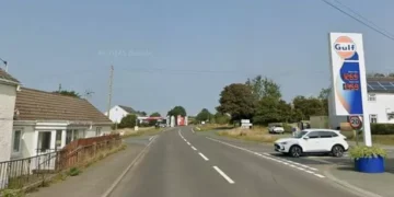 Major road closed in both directions after crash