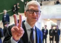 Apple Workers Are Livid That Tim Cook Saw “Melania” Movie Hours After CBP Killed Pretti