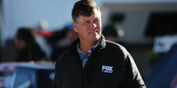 NASCAR Legend Faces Fan Backlash Amid FOX Booth’s Surprising IndyCar Twist