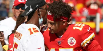 Judge Makes Ruling on Patrick Mahomes’ Dad’s Prison Sentence Days After DWI Probation Violation