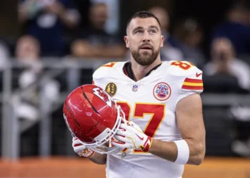 Travis Kelce Puts His Chiefs Teammates on Notice After Announcing NFL Return